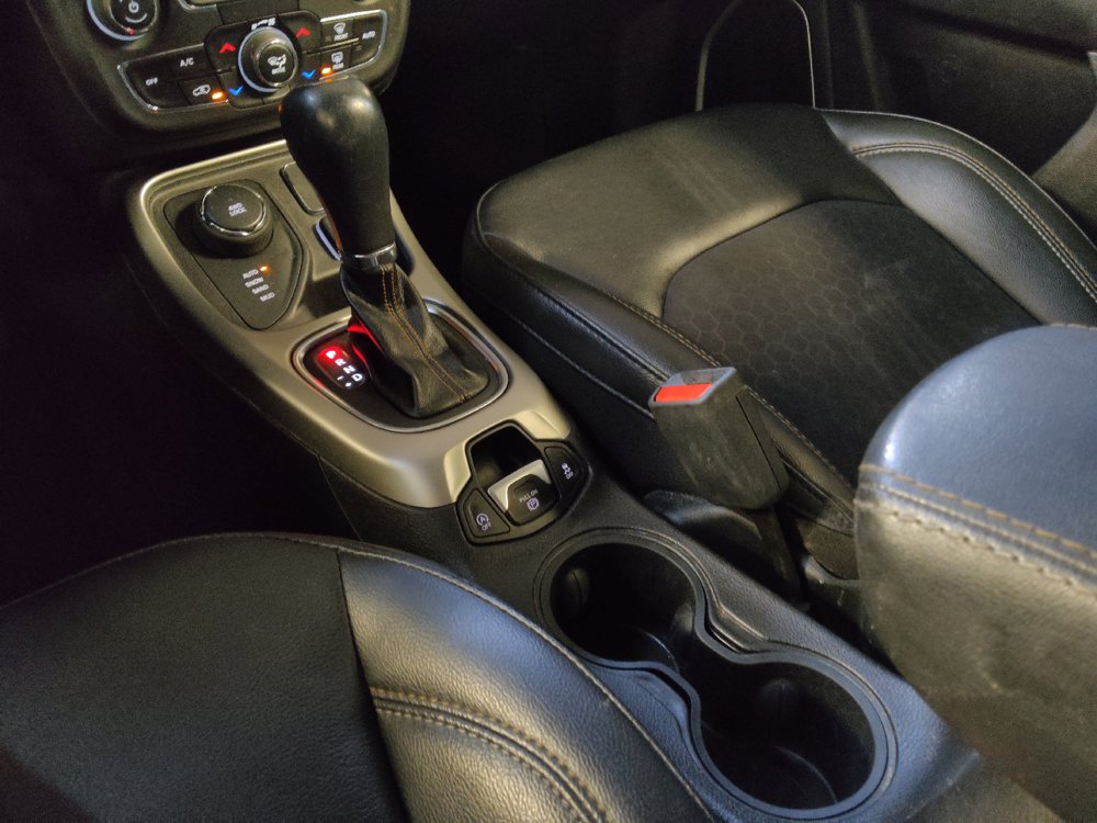 Used 2019 Jeep Compass Latitude AWD/4WD image 26