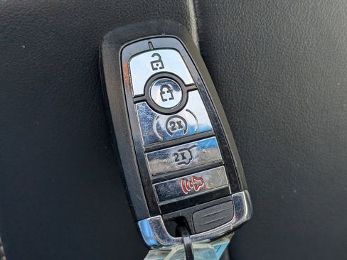 Used 2024 Lincoln Nautilus Reserve image 34