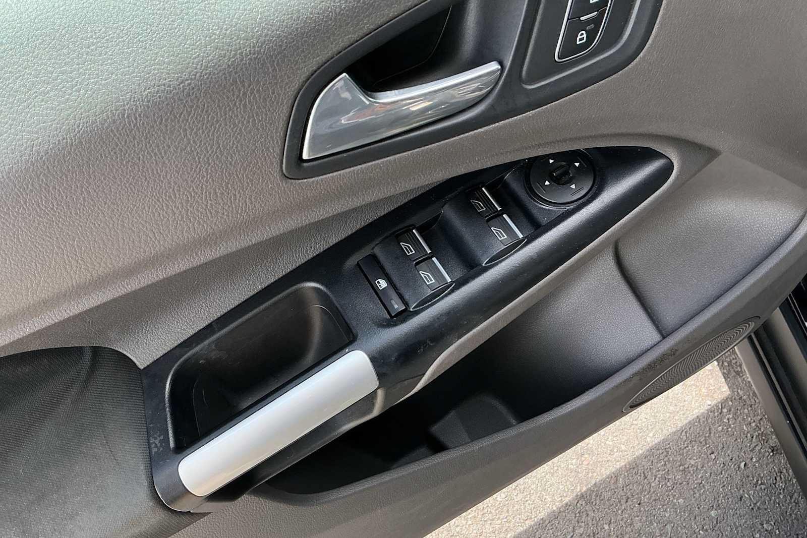 Used 2019 Ford Transit Connect XLT FWD image 14