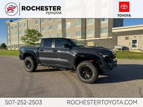 Used 2025 Toyota Tacoma TRD Pro AWD/4WD image 1