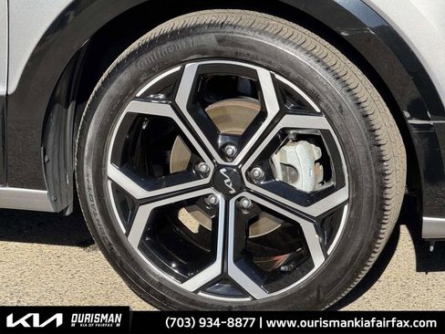 Used 2023 Kia Niro EX Touring image 29