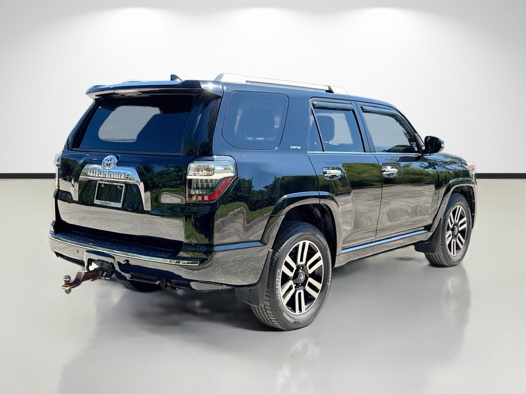 Used 2018 Toyota 4Runner Limited AWD/4WD image 3