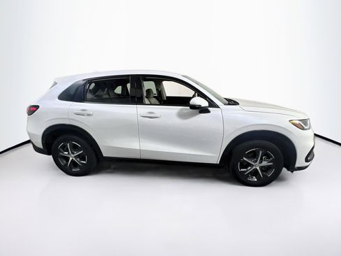 Used 2023 Honda HR-V EX-L image 4