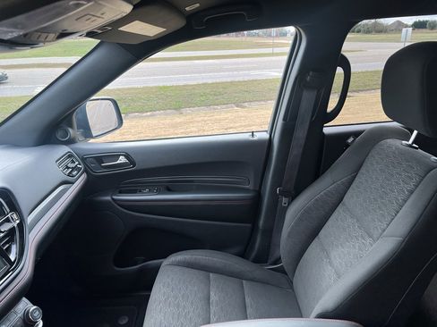 Certified 2025 Dodge Durango GT image 19