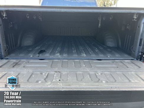 Used 2022 Ford F250 Lariat w/ Black Appearance Package image 28