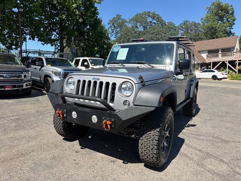 Used 2016 Jeep Wrangler Unlimited Sport w/ Quick Order Package 24S AWD/4WD image 3