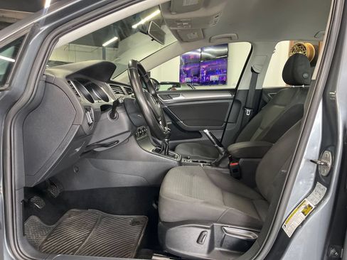 Used 2016 Volkswagen Golf S FWD image 34