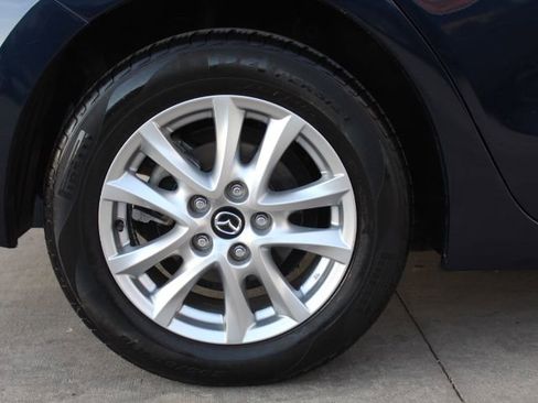 Used 2018 MAZDA MAZDA3 Sport w/ Preferred Equipment Package image 11