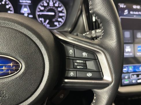 Used 2023 Subaru Outback Limited AWD/4WD image 9