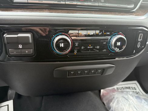 New 2026 GMC Sierra 3500 SLE image 27