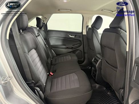 Certified 2022 Ford Edge SE w/ Black Appearance Package AWD/4WD image 16