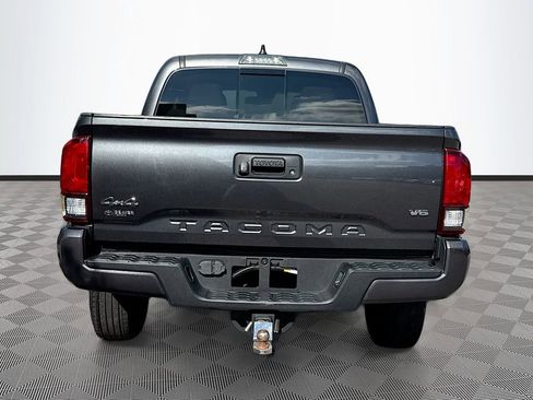 Used 2022 Toyota Tacoma SR5 w/ Technology Package AWD/4WD image 7