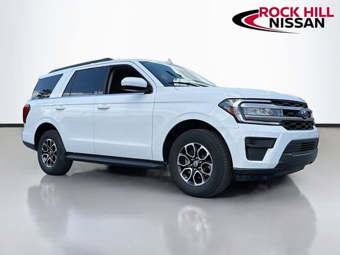 Used 2022 Ford Expedition XLT RWD image 1