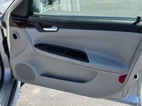Used 2012 Chevrolet Impala LT FWD image 14