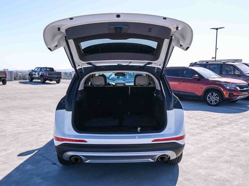 Used 2021 Lincoln Corsair FWD w/ Premium Package image 27