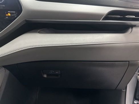 Used 2023 Toyota Highlander Platinum FWD image 24