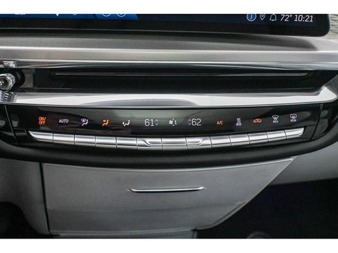 Certified 2024 Cadillac Lyriq Luxury AWD/4WD image 47