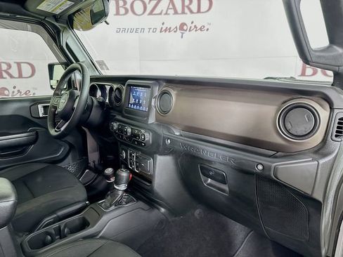 Used 2021 Jeep Wrangler Unlimited Sport image 32