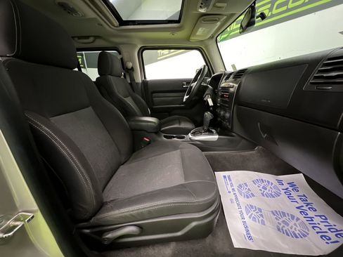 Used 2009 HUMMER H3 AWD/4WD image 23