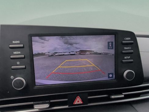 Used 2023 Hyundai Elantra SEL w/ Preferred Accessory Package FWD image 22