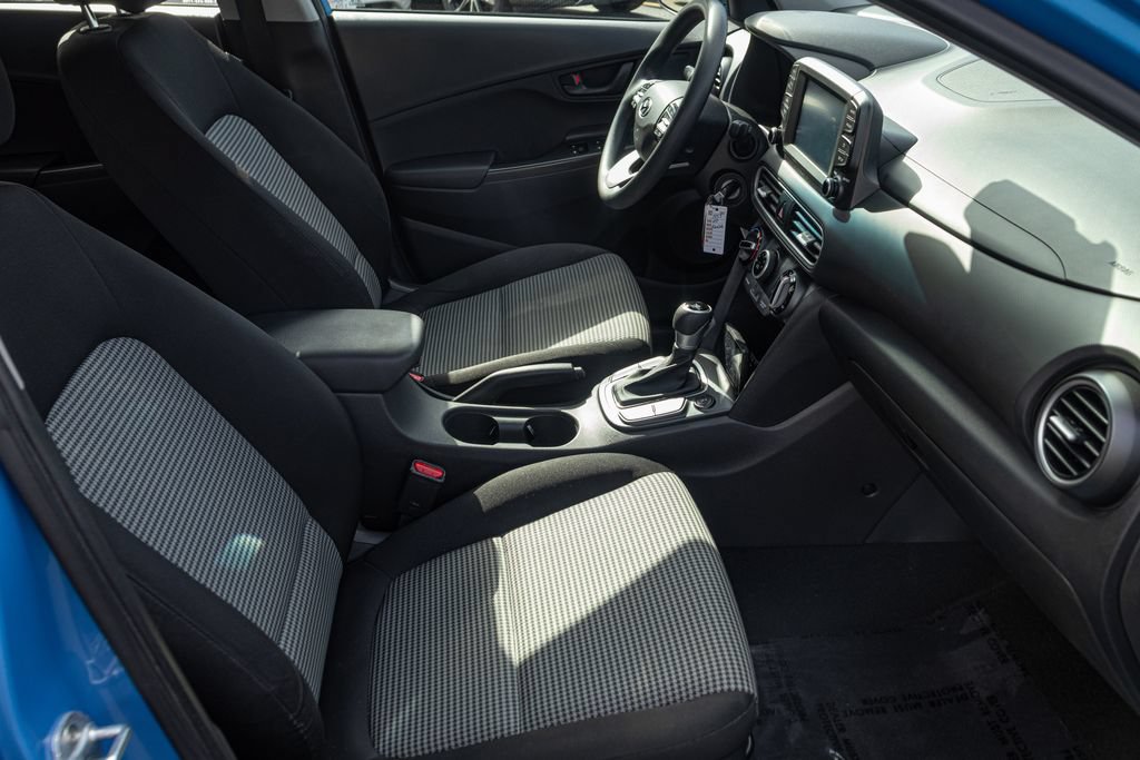 Used 2020 Hyundai Kona SE AWD/4WD image 32