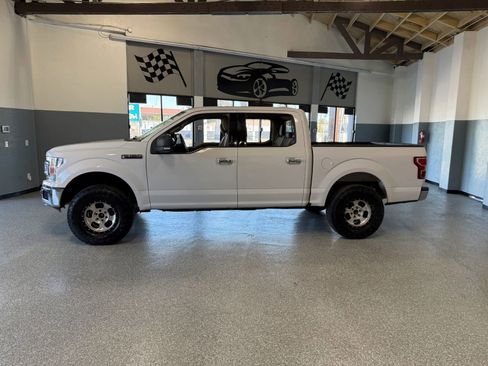Used 2018 Ford F150 XLT w/ Equipment Group 302A Luxury image 4