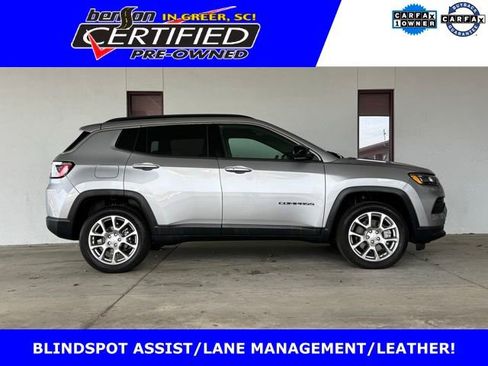 Used 2023 Jeep Compass Latitude image 1