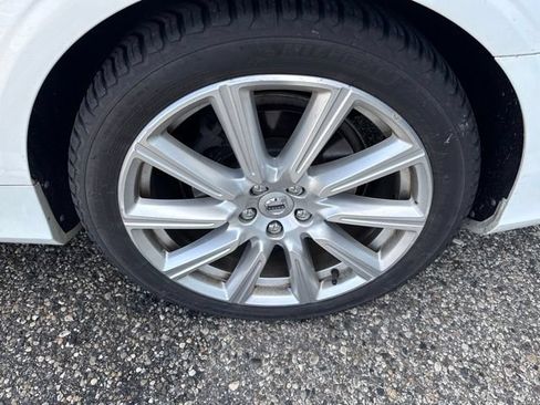 Used 2018 Volvo S90 T6 Inscription w/ Protection Package AWD/4WD image 9