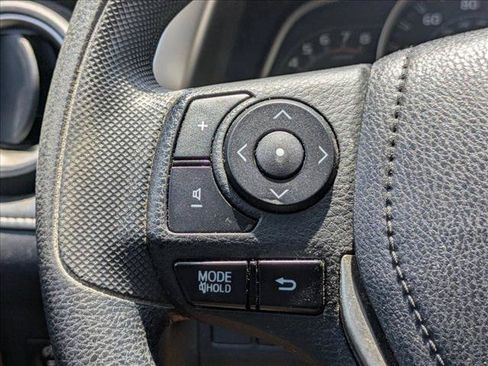 Used 2014 Toyota RAV4 XLE FWD image 9