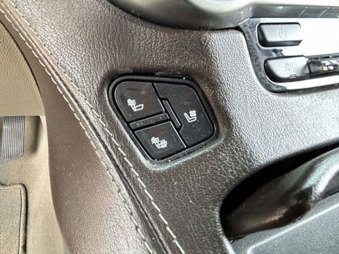 Used 2020 Chevrolet Suburban Premier image 20