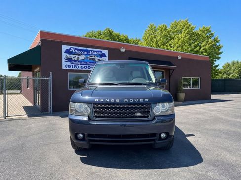 Used 2011 Land Rover Range Rover HSE LUX AWD/4WD image 2