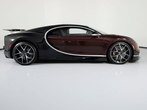 Used 2019 Bugatti Chiron AWD/4WD image 12