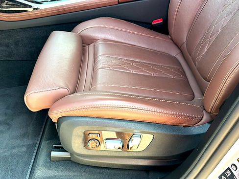 Certified 2025 BMW X7 M60i AWD/4WD image 15