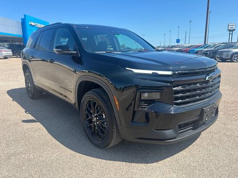 New 2026 Chevrolet Traverse LT w/ Midnight/Sport Edition FWD image 8