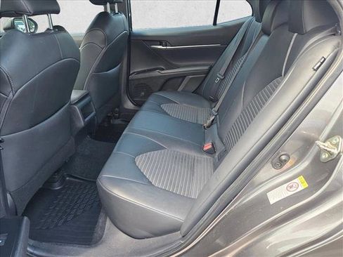 Used 2019 Toyota Camry SE w/ Convenience Package FWD image 18