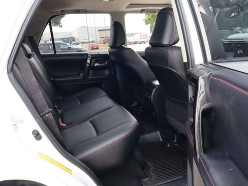 Used 2019 Toyota 4Runner TRD Off-Road Premium AWD/4WD image 28