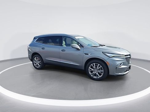 Used 2023 Buick Enclave Premium w/ Experience Buick Package AWD/4WD image 2
