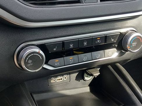 Certified 2021 Nissan Altima 2.0 SR FWD image 23