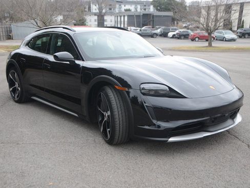 Used 2023 Porsche Taycan 4 Cross Turismo w/ Premium Package image 6