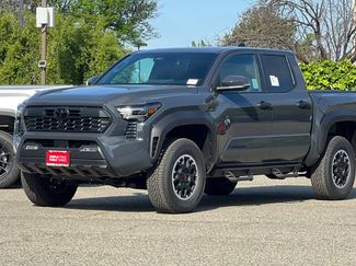New 2026 Toyota Tacoma TRD Off-Road video 2