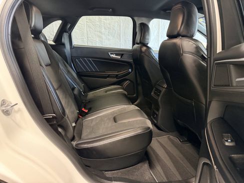 Used 2022 Ford Edge ST AWD/4WD image 21