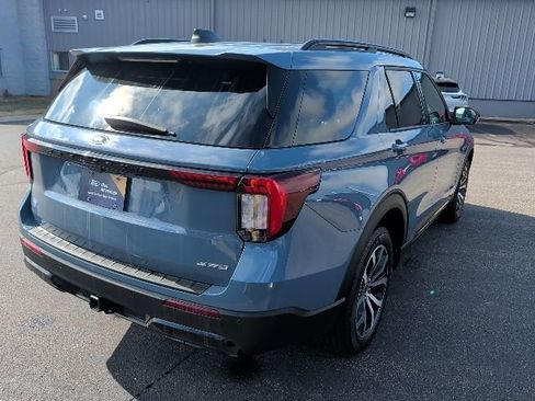 Certified 2025 Ford Explorer ST-Line AWD/4WD image 7