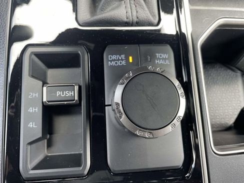 Used 2026 Toyota Tundra SR5 w/ SR5 Premium Package AWD/4WD image 29