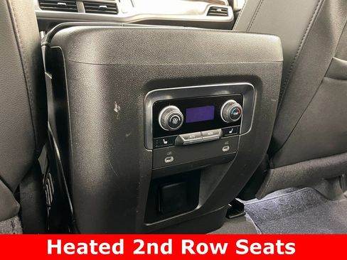 Certified 2024 Chevrolet Suburban Z71 w/ Luxury Package image 15