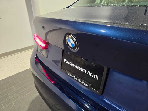 Used 2019 BMW 330i 330i w/ Convenience Package image 19
