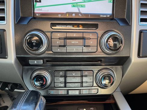 Used 2015 Ford F150 Lariat w/ Equipment Group 502A Luxury image 16