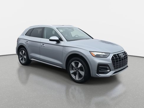 Used 2022 Audi Q5 2.0T Premium Plus image 3