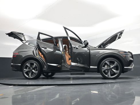 Used 2025 Genesis GV80 3.5T Prestige image 21