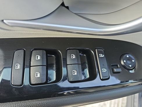 Used 2024 Hyundai Tucson Limited image 31