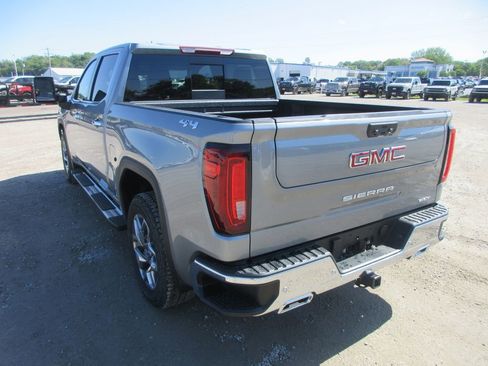 New 2026 GMC Sierra 1500 SLT w/ SLT Premium Plus Package AWD/4WD image 9